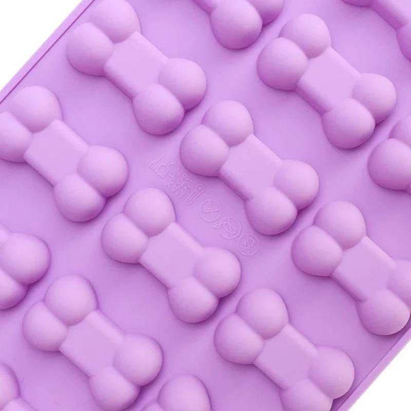 Moules en silicone pour os de chien